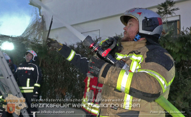 20250210_Fassadenbrand in Unterwaltersdorf sorgte für Großeinsatz Foto: Stefan Schneider BFKDO BADEN 20250210_Fassadenbrand in Unterwaltersdorf sorgte für Großeinsatz Foto: Stefan Schneider BFKDO BADEN