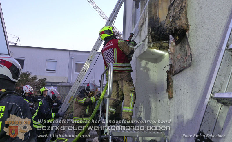 20250210_Fassadenbrand in Unterwaltersdorf sorgte für Großeinsatz Foto: Stefan Schneider BFKDO BADEN 20250210_Fassadenbrand in Unterwaltersdorf sorgte für Großeinsatz Foto: Stefan Schneider BFKDO BADEN