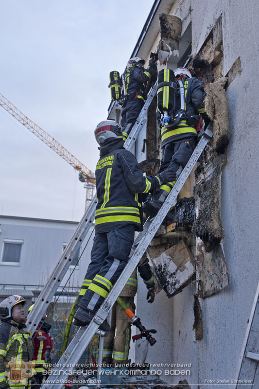 20250210_Fassadenbrand in Unterwaltersdorf sorgte für Großeinsatz Foto: Stefan Schneider BFKDO BADEN 20250210_Fassadenbrand in Unterwaltersdorf sorgte für Großeinsatz Foto: Stefan Schneider BFKDO BADEN