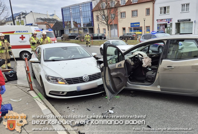 20250215_Verkehrsunfall mit zwei Verletzten in Ebreichsdorf  Foto: Thomas Lenger Monatsrevue.at