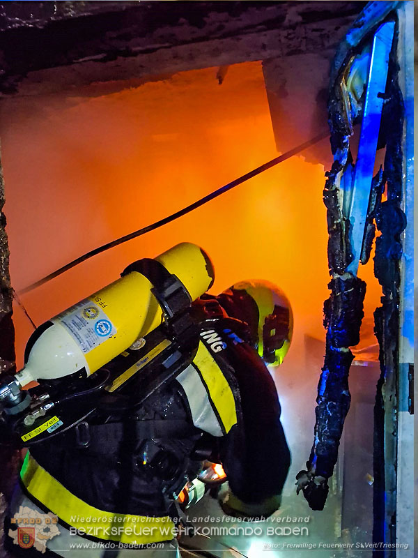 20250220 Brand eines Nebengebäudes in St.Veit a.d.Triesting Foto: Freiwillige Feuerwehr St.Veit/Triesting 20250220 Brand eines Nebengebäudes in St.Veit a.d.Triesting Foto: Freiwillige Feuerwehr St.Veit/Triesting