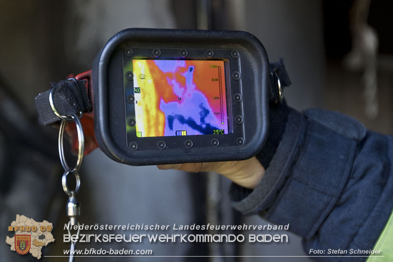 20250220_Zimmerbrand in Traiskirchen Ortsteil Mllersdorf   Foto: Stefan Schneider BFKDO BADEN