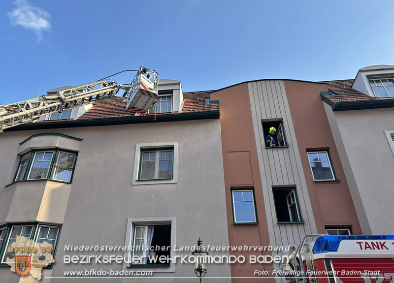 20250224_Brand in Badener Wohnhausanlage - Feuerwehr rettet bewusstlose Person Foto: Freiwillige Feuerwehr Baden-Stadt 20250224_Brand in Badener Wohnhausanlage - Feuerwehr rettet bewusstlose Person Foto: Freiwillige Feuerwehr Baden-Stadt