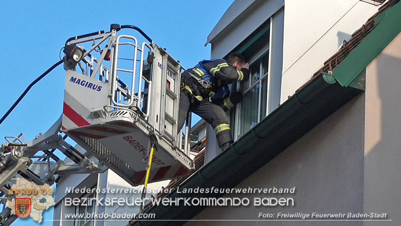 20250224_Brand in Badener Wohnhausanlage - Feuerwehr rettet bewusstlose Person Foto: Freiwillige Feuerwehr Baden-Stadt 20250224_Brand in Badener Wohnhausanlage - Feuerwehr rettet bewusstlose Person Foto: Freiwillige Feuerwehr Baden-Stadt