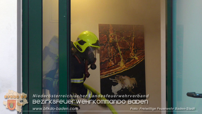 20250224_Brand in Badener Wohnhausanlage - Feuerwehr rettet bewusstlose Person Foto: Freiwillige Feuerwehr Baden-Stadt 20250224_Brand in Badener Wohnhausanlage - Feuerwehr rettet bewusstlose Person Foto: Freiwillige Feuerwehr Baden-Stadt