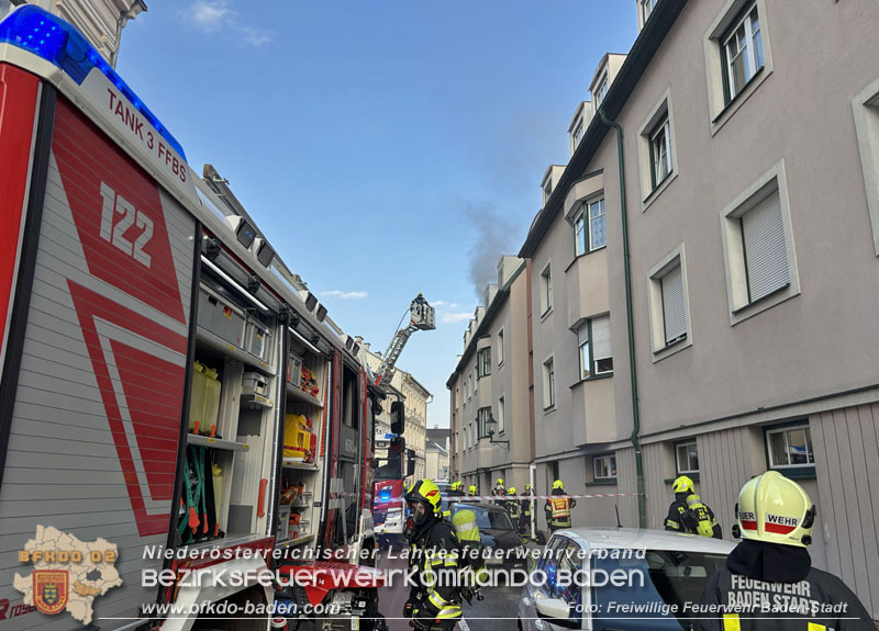 20250224_Brand in Badener Wohnhausanlage - Feuerwehr rettet bewusstlose Person Foto: Freiwillige Feuerwehr Baden-Stadt 20250224_Brand in Badener Wohnhausanlage - Feuerwehr rettet bewusstlose Person Foto: Freiwillige Feuerwehr Baden-Stadt