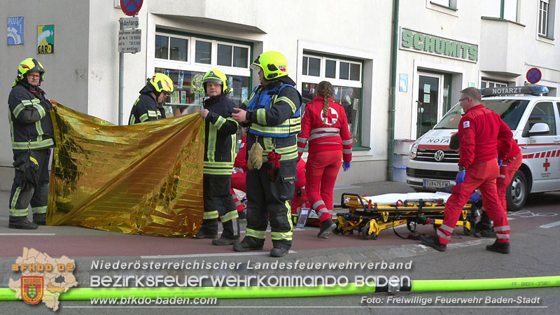20250224_Brand in Badener Wohnhausanlage - Feuerwehr rettet bewusstlose Person Foto: Freiwillige Feuerwehr Baden-Stadt 20250224_Brand in Badener Wohnhausanlage - Feuerwehr rettet bewusstlose Person Foto: Freiwillige Feuerwehr Baden-Stadt