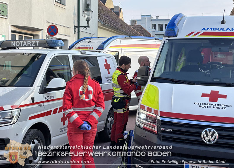 20250224_Brand in Badener Wohnhausanlage - Feuerwehr rettet bewusstlose Person Foto: Freiwillige Feuerwehr Baden-Stadt 20250224_Brand in Badener Wohnhausanlage - Feuerwehr rettet bewusstlose Person Foto: Freiwillige Feuerwehr Baden-Stadt