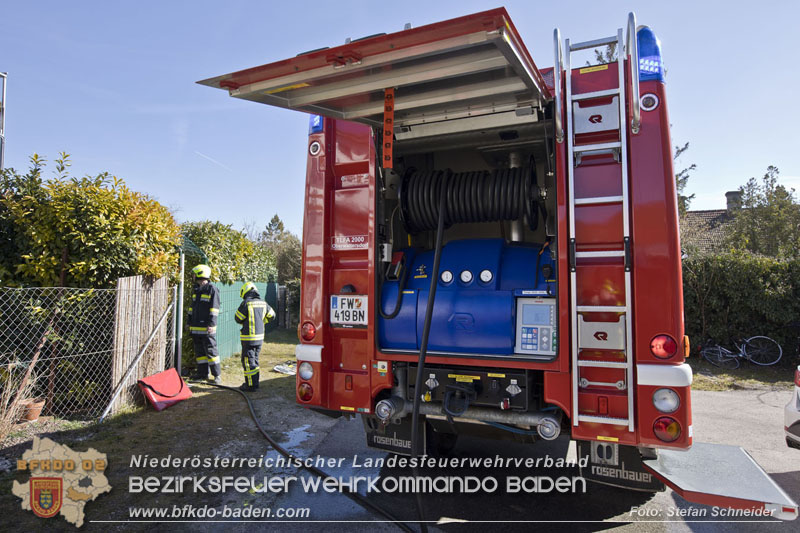 20250302_Brand auf Terrasse bei Wohnhausanlage in Oberwaltersdorf   Foto: Stefan Schneider BFKDO BADEN