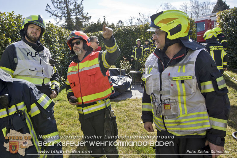 20250302_Brand auf Terrasse bei Wohnhausanlage in Oberwaltersdorf   Foto: Stefan Schneider BFKDO BADEN