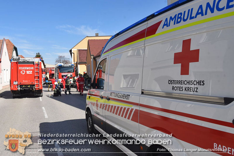 20250303_Großeinsatz bei Zimmerbrand in Günselsdorf   Foto: Thomas Lenger Monatsrevue.at