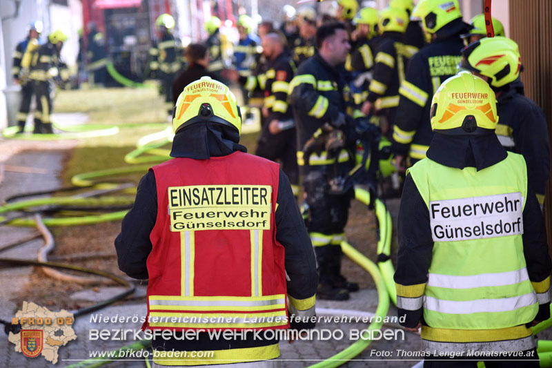 20250303_Großeinsatz bei Zimmerbrand in Günselsdorf   Foto: Thomas Lenger Monatsrevue.at