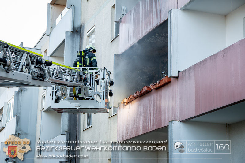 20250307_Balkonbrand im Vöslauer Stadtgebiet   Foto: FF Stadt Bad Vöslau