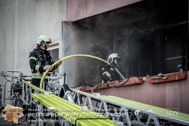20250307_Balkonbrand im Vöslauer Stadtgebiet   Foto: FF Stadt Bad Vöslau