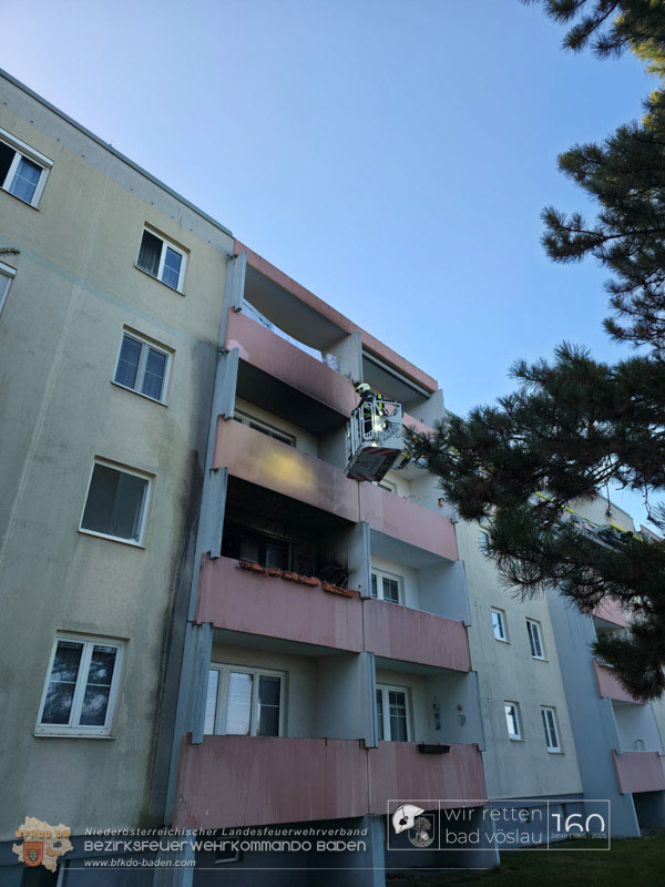 20250307_Balkonbrand im Vöslauer Stadtgebiet   Foto: FF Stadt Bad Vöslau