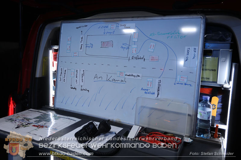 20250310_Dachstuhlbrand in alter Bleiwarenfabrik Gumpoldskirchen auch 3 Feuerwehren aus dem Bezirk BADEN im Lscheinsatz Foto: Stefan Schneider BFKDO BADEN