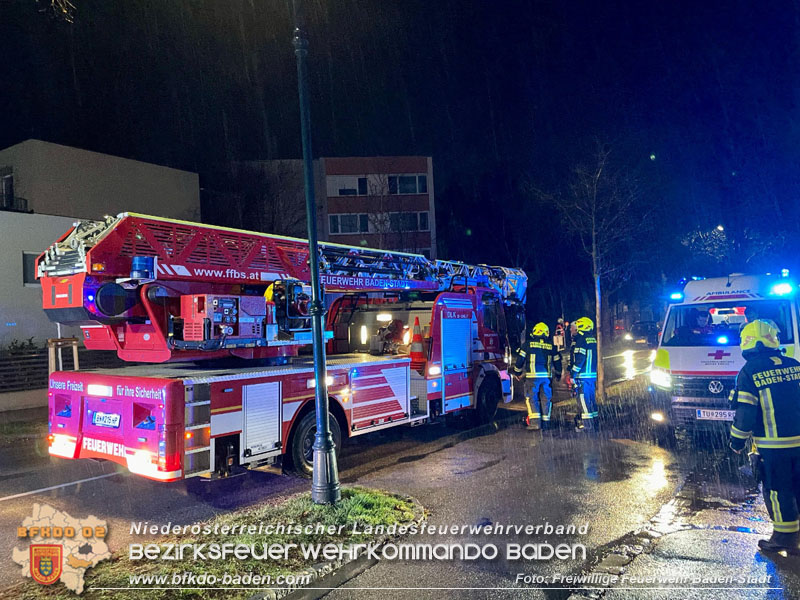 20250313_Notöffnung - Tür in Baden mit dem Zusatztext „Kleinkind in Wohnung, Herd eingeschalten" Foto: Freiwillige Feuerwehr Baden-Stadt / Robert Lichtenauer 20250313_Notöffnung - Tür in Baden mit dem Zusatztext „Kleinkind in Wohnung, Herd eingeschalten" Foto: Freiwillige Feuerwehr Baden-Stadt / Robert Lichtenauer