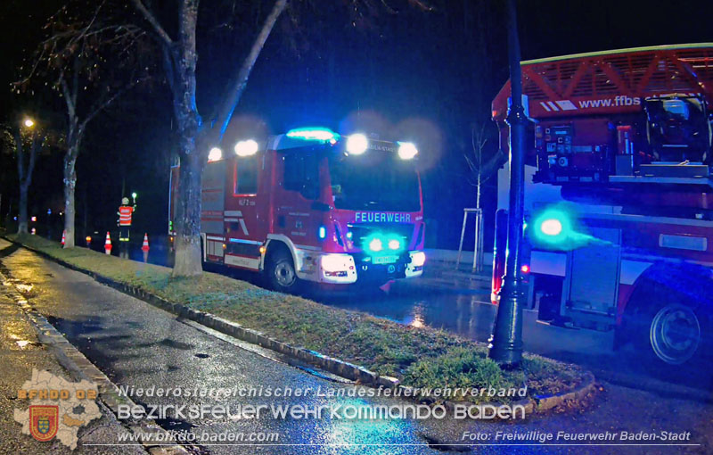 20250313_Notöffnung - Tür in Baden mit dem Zusatztext „Kleinkind in Wohnung, Herd eingeschalten" Foto: Freiwillige Feuerwehr Baden-Stadt / Stefan Schneider 20250313_Notöffnung - Tür in Baden mit dem Zusatztext „Kleinkind in Wohnung, Herd eingeschalten" Foto: Freiwillige Feuerwehr Baden-Stadt / Stefan Schneider