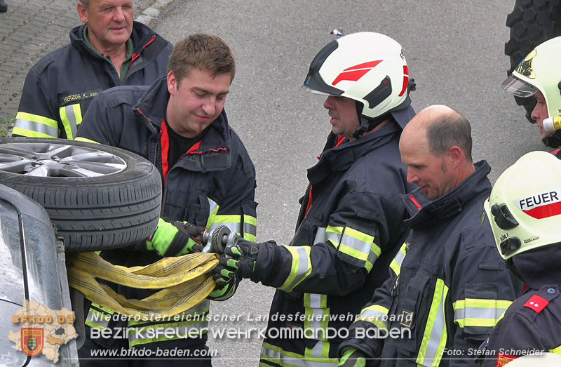 20250417_Verkehrsunfall mit Personenrettung in Großau NÖ Foto: Stefan Schneider BFKDO BADEN 20250417_Verkehrsunfall mit Personenrettung in Großau NÖ Foto: Stefan Schneider BFKDO BADEN