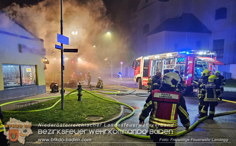 20250424_Nächtlicher Brand in einem Lokal in Pottendorf Foto: Freiwillige Feuerwehr Landegg 20250424_Nächtlicher Brand in einem Lokal in Pottendorf Foto: Freiwillige Feuerwehr Landegg