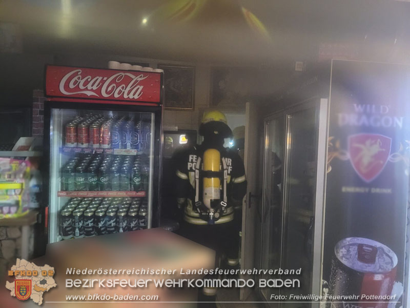 20250424_Nächtlicher Brand in einem Lokal in Pottendorf Foto: Freiwillige Feuerwehr Pottendorf 20250424_Nächtlicher Brand in einem Lokal in Pottendorf Foto: Freiwillige Feuerwehr Pottendorf