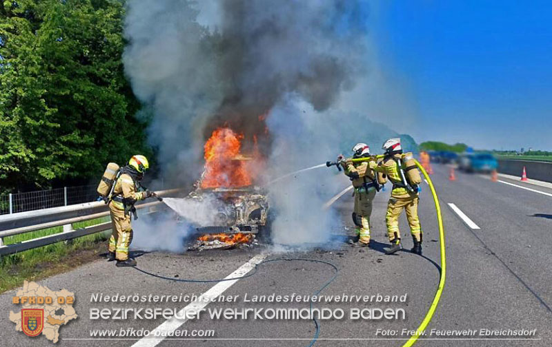20250502_Fahrzeugbrand auf der A3 zwischen Ebreichsdorf und Pottendorf  Foto: FF Ebreichsdorf