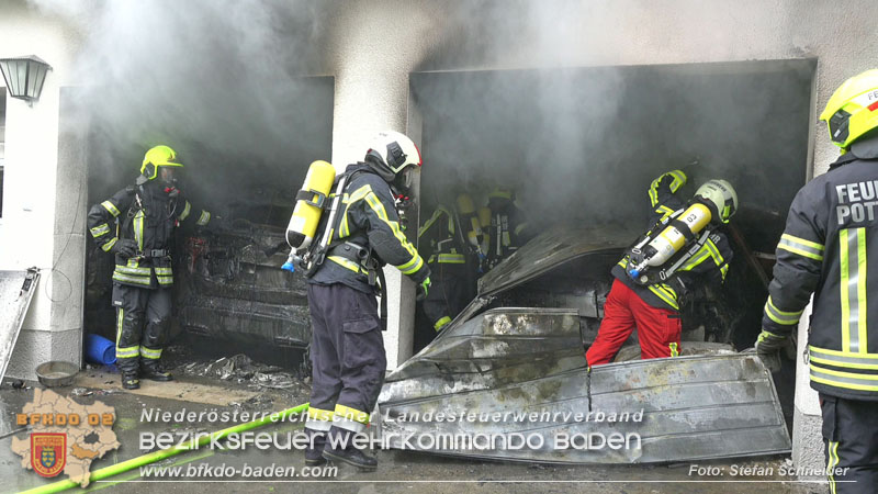 20250530_Garagenbrand - Feuerwehr verhindert Übergreifen auf Wohnräume Foto: Stefan Schneider BFK BADEN 20250530_Garagenbrand - Feuerwehr verhindert Übergreifen auf Wohnräume Foto: Stefan Schneider BFK BADEN