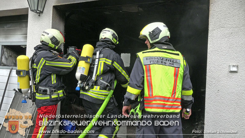 20250530_Garagenbrand - Feuerwehr verhindert Übergreifen auf Wohnräume Foto: Stefan Schneider BFK BADEN 20250530_Garagenbrand - Feuerwehr verhindert Übergreifen auf Wohnräume Foto: Stefan Schneider BFK BADEN