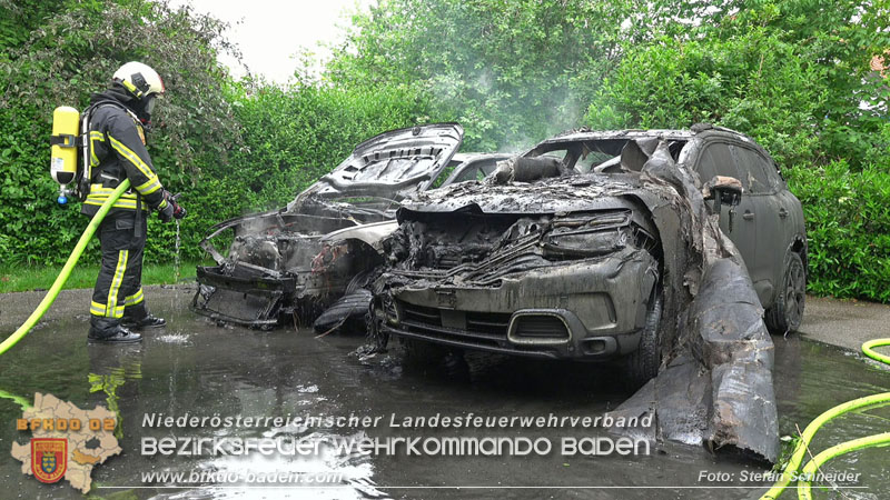 20250530_Garagenbrand - Feuerwehr verhindert Übergreifen auf Wohnräume Foto: Stefan Schneider BFK BADEN 20250530_Garagenbrand - Feuerwehr verhindert Übergreifen auf Wohnräume Foto: Stefan Schneider BFK BADEN