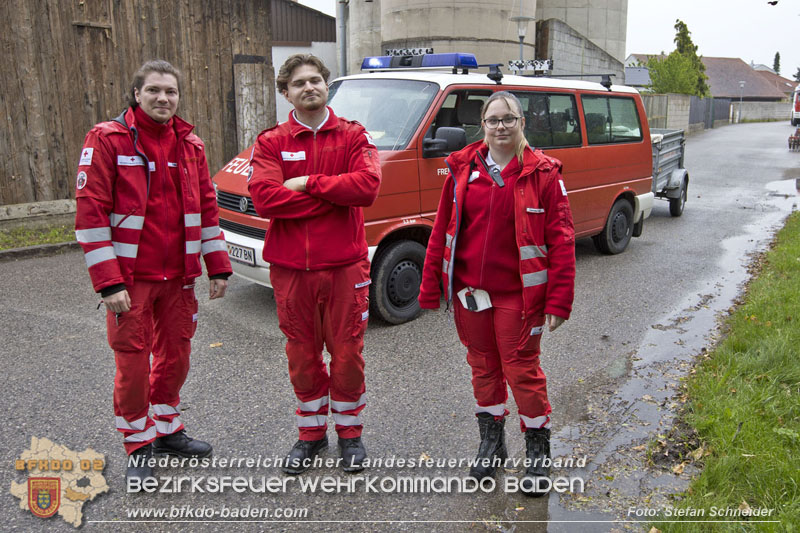 20250530_Garagenbrand - Feuerwehr verhindert Übergreifen auf Wohnräume Foto: Stefan Schneider BFK BADEN 20250530_Garagenbrand - Feuerwehr verhindert Übergreifen auf Wohnräume Foto: Stefan Schneider BFK BADEN