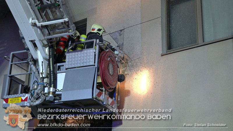 20250605_Nächtlicher Brand beim ARKADIA Traiskirchen Foto: Stefan Schneider BFKDO BADEN 20250605_Nächtlicher Brand beim ARKADIA Traiskirchen Foto: Stefan Schneider BFKDO BADEN