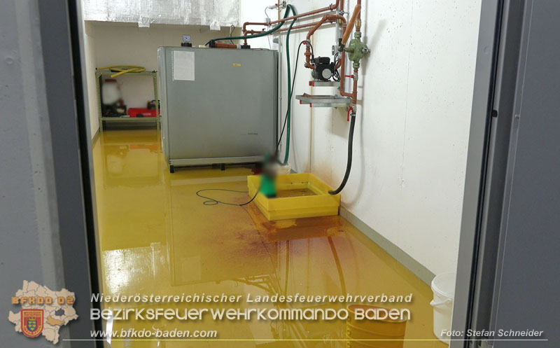 20250613_Feuerwehreinsatz wegen Gebrechen in Tankanlage für ein Notstromaggregat Foto: Stefan Schneider BFKDO BADEN 20250613_Feuerwehreinsatz wegen Gebrechen in Tankanlage für ein Notstromaggregat Foto: Stefan Schneider BFKDO BADEN