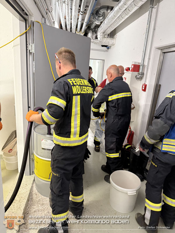 20250613_Feuerwehreinsatz wegen Gebrechen in Tankanlage für ein Notstromaggregat  Foto: Stefan Schneider BFKDO BADEN