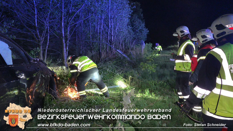 20250701_Nächtlicher Unfall auf der A2 beim Knoten Guntramsdorf Foto: Stefan Schneider BFKDO BADEN