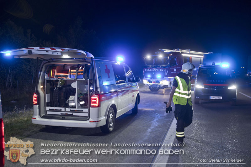 20250701_Nächtlicher Unfall auf der A2 beim Knoten Guntramsdorf Foto: Stefan Schneider BFKDO BADEN