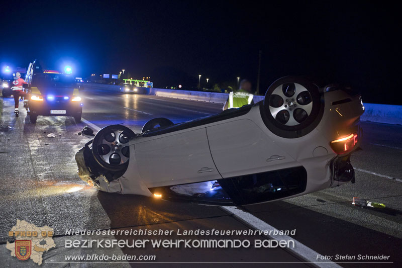 20250701_Nächtlicher Unfall auf der A2 beim Knoten Guntramsdorf Foto: Stefan Schneider BFKDO BADEN