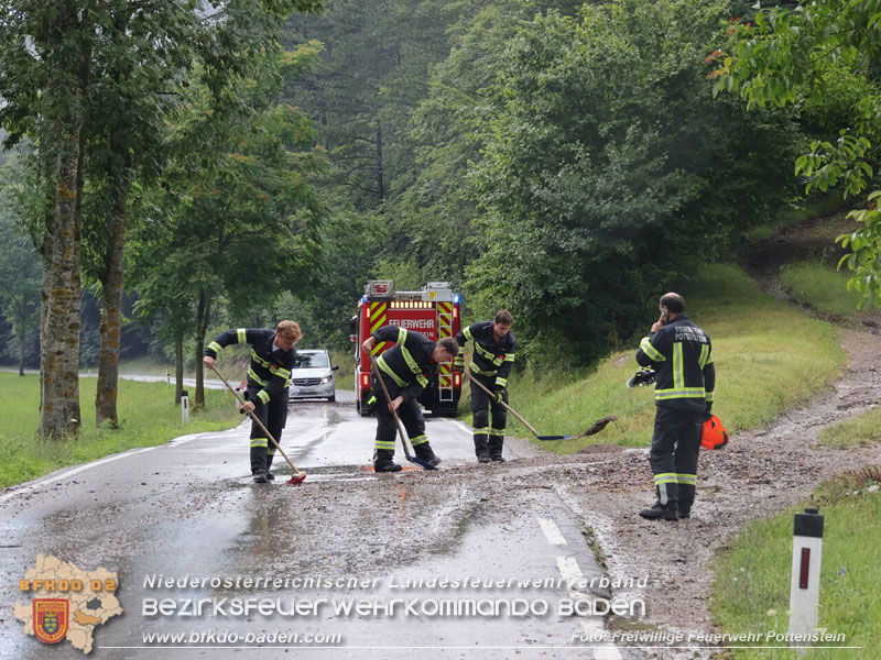 20250712_Unwetterschäden blockieren Passstraße über den „Hals" Foto: ASB Markus Hackl FF Pottenstein 20250712_Unwetterschäden blockieren Passstraße über den „Hals" Foto: ASB Markus Hackl FF Pottenstein