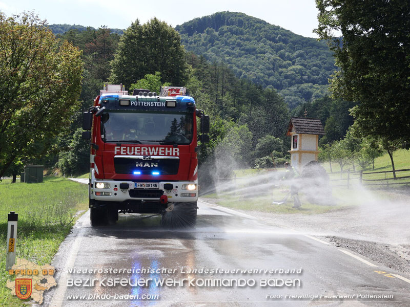 20250712_Unwetterschäden blockieren Passstraße über den „Hals" Foto: ASB Markus Hackl FF Pottenstein 20250712_Unwetterschäden blockieren Passstraße über den „Hals" Foto: ASB Markus Hackl FF Pottenstein