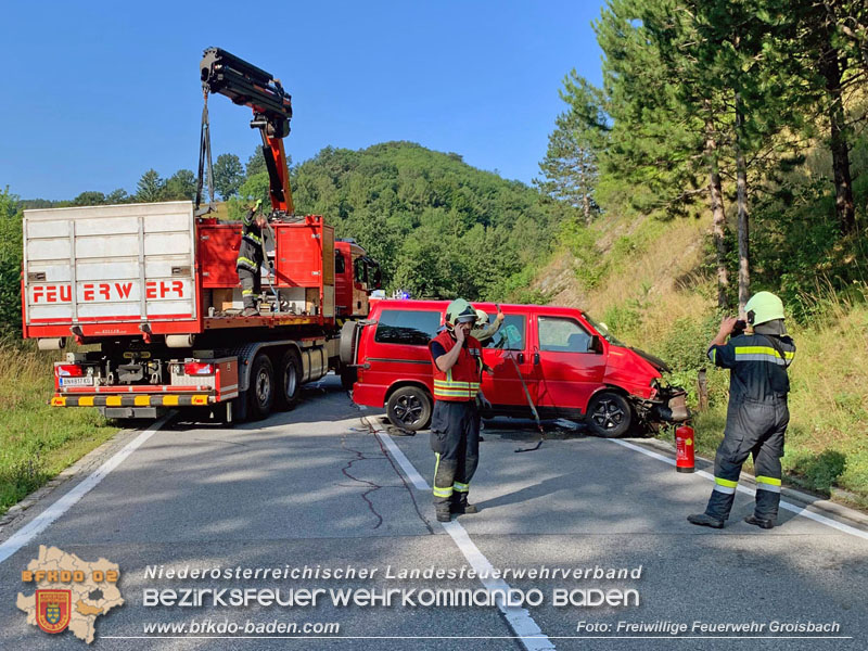 20250719_Erfolgreiche Personensuche nach Verkehrsunfall auf der LB11 Foto: Freiwillige Feuerwehr Groisbach 20250719_Erfolgreiche Personensuche nach Verkehrsunfall auf der LB11 Foto: Freiwillige Feuerwehr Groisbach