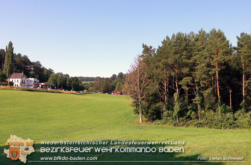 20250719_Erfolgreiche Personensuche nach Verkehrsunfall auf der LB11 Foto: Stefan Schneider BFKDO BADEN 20250719_Erfolgreiche Personensuche nach Verkehrsunfall auf der LB11 Foto: Stefan Schneider BFKDO BADEN
