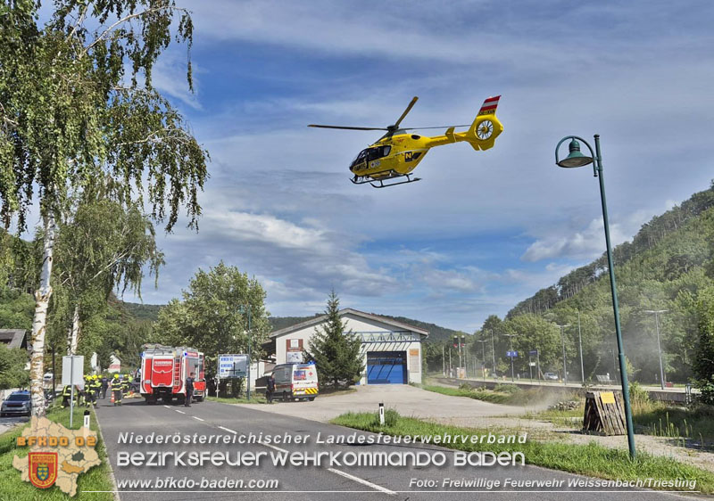 20250803_Schwerer Verkehrsunfall auf der B18 in Weissenbach a.d.Triesting  Foto: FF Weissenbach/Triesting