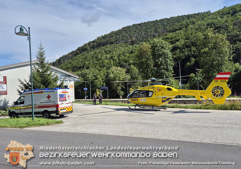 20250803_Schwerer Verkehrsunfall auf der B18 in Weissenbach a.d.Triesting Foto: FF Weissenbach/Triesting