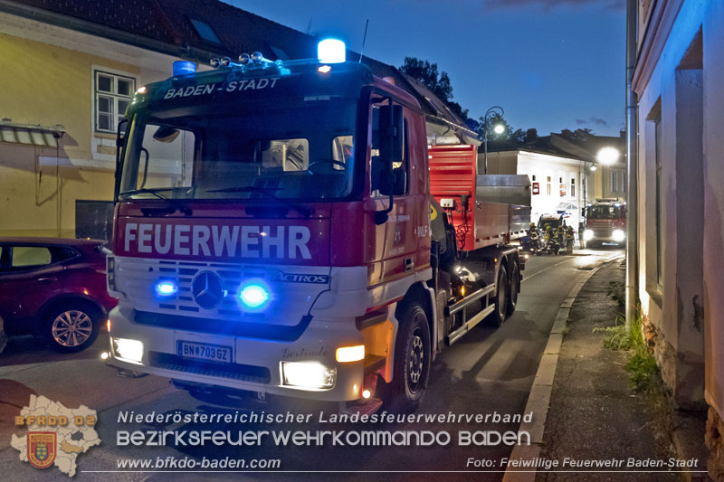 20250805_Fahrzeugüberschlag im Badener Stadtgebiet  Foto: Stefan Schneider FF Baden-Stadt