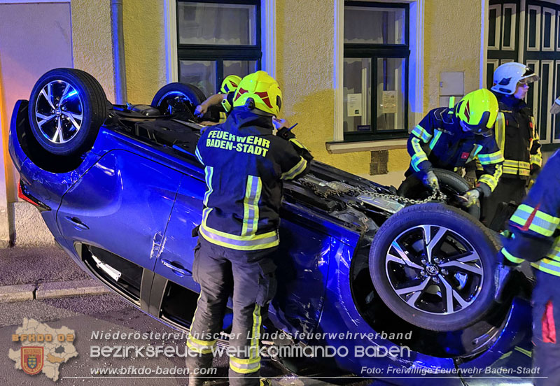 20250805_Fahrzeugüberschlag im Badener Stadtgebiet  Foto: Viktor van de Castell FF Baden-Stadt