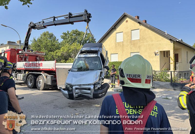 20250814_Verkehrsunfall im Stadtgebiet von Baden Foto: Freiwillige Feuerwehr Baden-Stadt