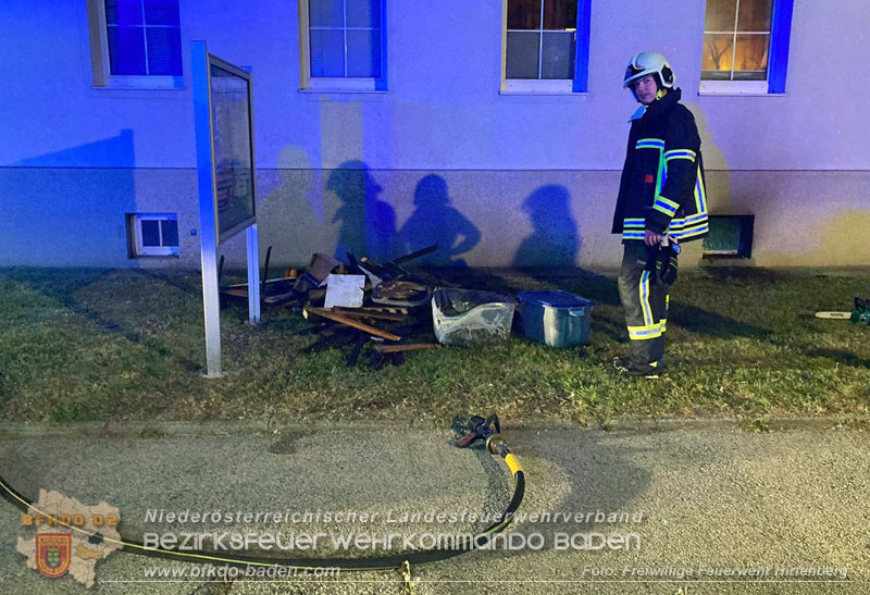 20250819_Nchtlicher Kellerbrand in Mehrparteienhaus   Foto: Linsbichler FF Hirtenberg