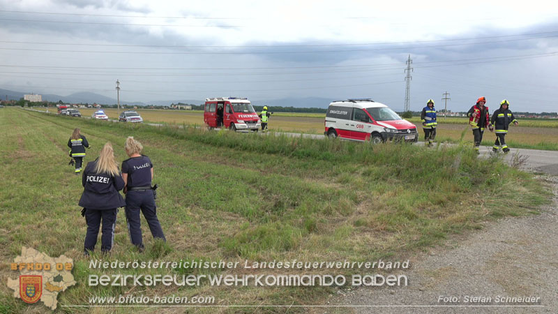 20250902_Pkw kollidiert mit Triebwagen der Aspangbahn in Günselsdorf Foto: Stefan Schneider BFKDO BADEN