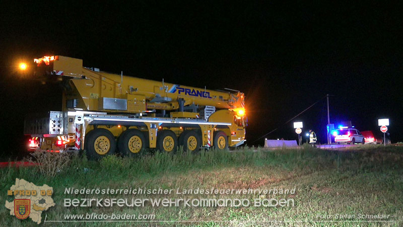 20250902_Pkw kollidiert mit Triebwagen der Aspangbahn in Günselsdorf Foto: Stefan Schneider BFKDO BADEN