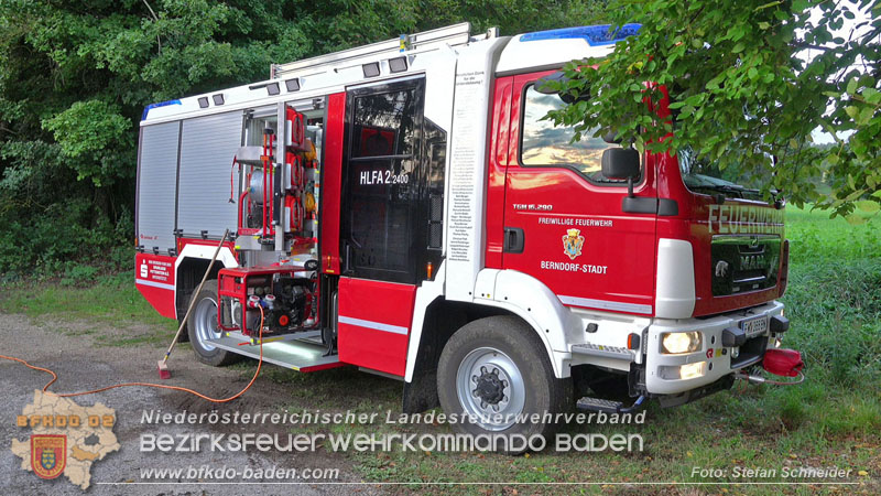 20250912_Felsblock droht auf die Geleise der Triestingtal Bahnstrecke zu stürzen - Kontrollierte Sprengung Foto: Stefan Schneider BFKDO BADEN