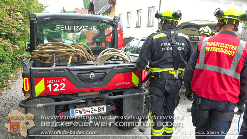 20250912_Felsblock droht auf die Geleise der Triestingtal Bahnstrecke zu stürzen - Kontrollierte Sprengung Foto: Stefan Schneider BFKDO BADEN